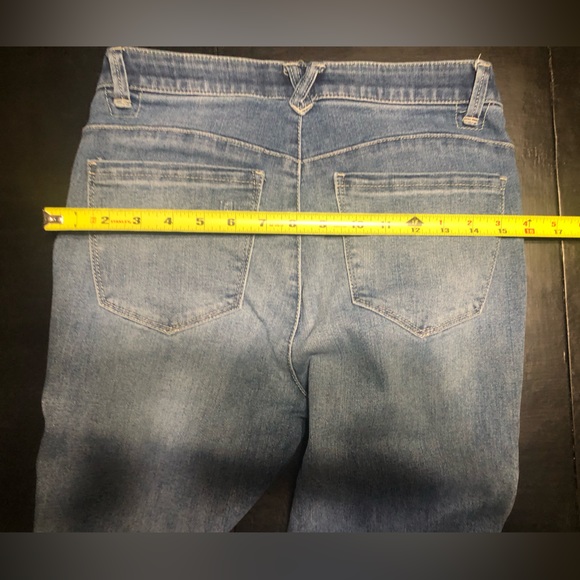 Democracy Ab Technology Light Blue Faded Distressed jeans Women’s 4 - Picture 7 of 8